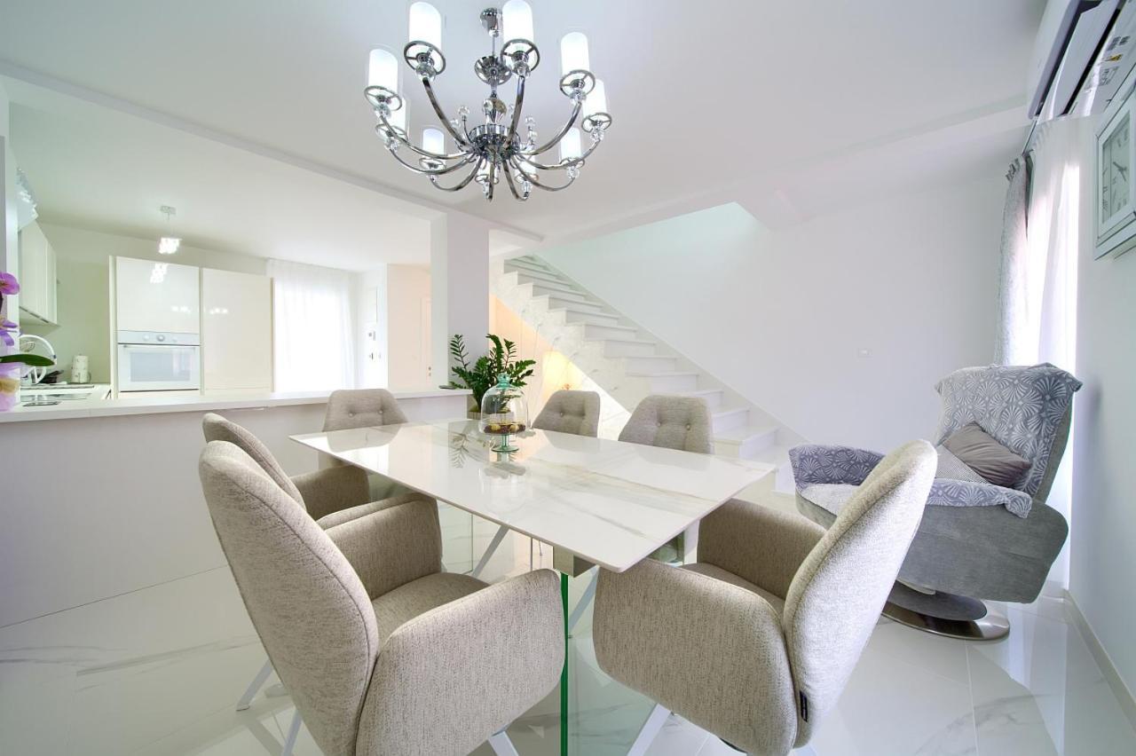 Casa Aurelia - Aurelia Design Apartment คิร์ก ภายนอก รูปภาพ